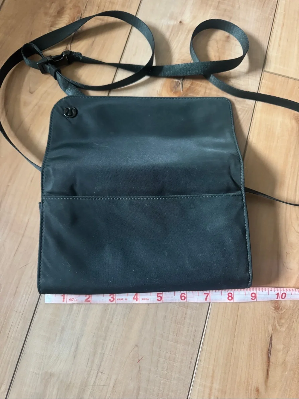 Lululemon Dark Green Crossbody Wallet Bag Purse